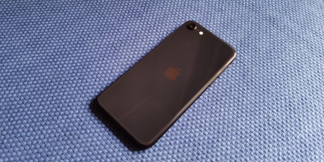 Перший погляд на iPhone SE 2020 — новий народний смартфон pershiy poglyad na iphone se 2020 noviy narodniy smartfon 2 - Перший погляд на iPhone SE 2020 — новий народний смартфон